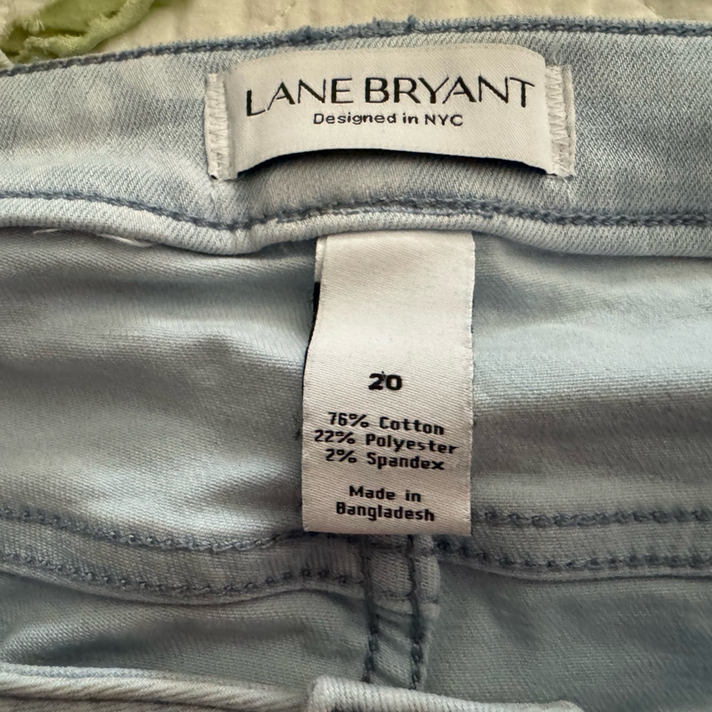Lane Bryant cropped pants with white flowers